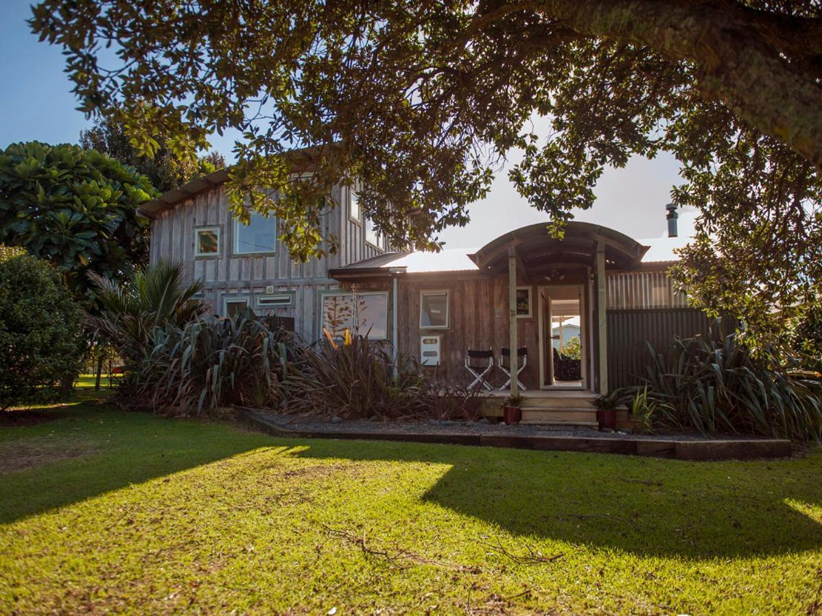 Coro Beach Haven - Hahei Holiday Home Exterior photo